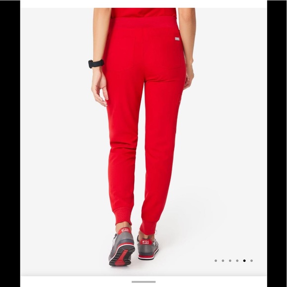 NWT FIGS Zamora Joggers Scrub Pants in Winning Red - Picture 3 of 10